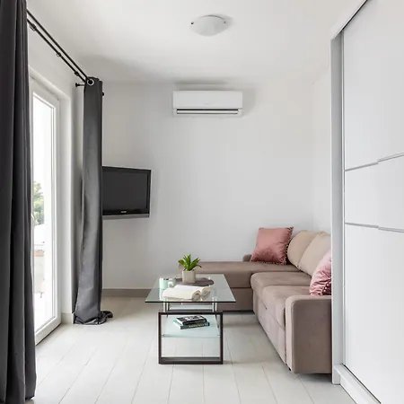 Ciovo Sunni Apartment